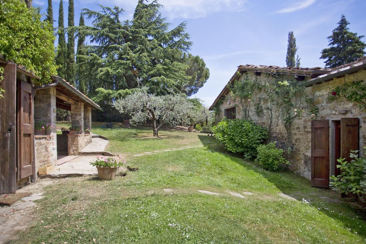 Pozza Di Volpaia By Salogi Villas Radda in Chianti Exterior foto
